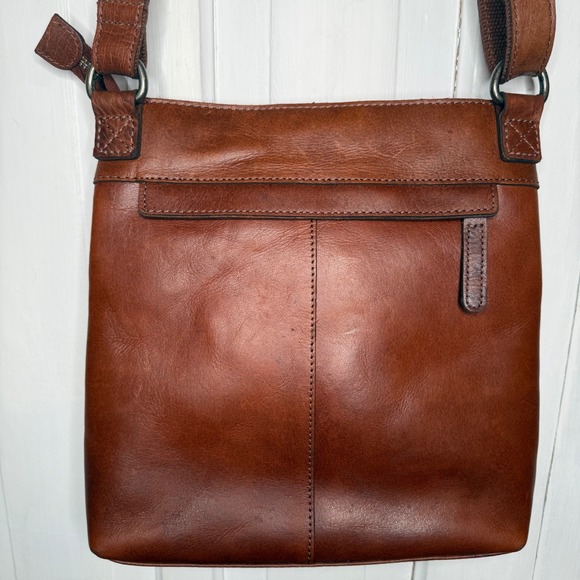 Wild West Leather Crossbody Bag Tan Buckle Flap Zip Pockets Adjustable Strap - Picture 5 of 16